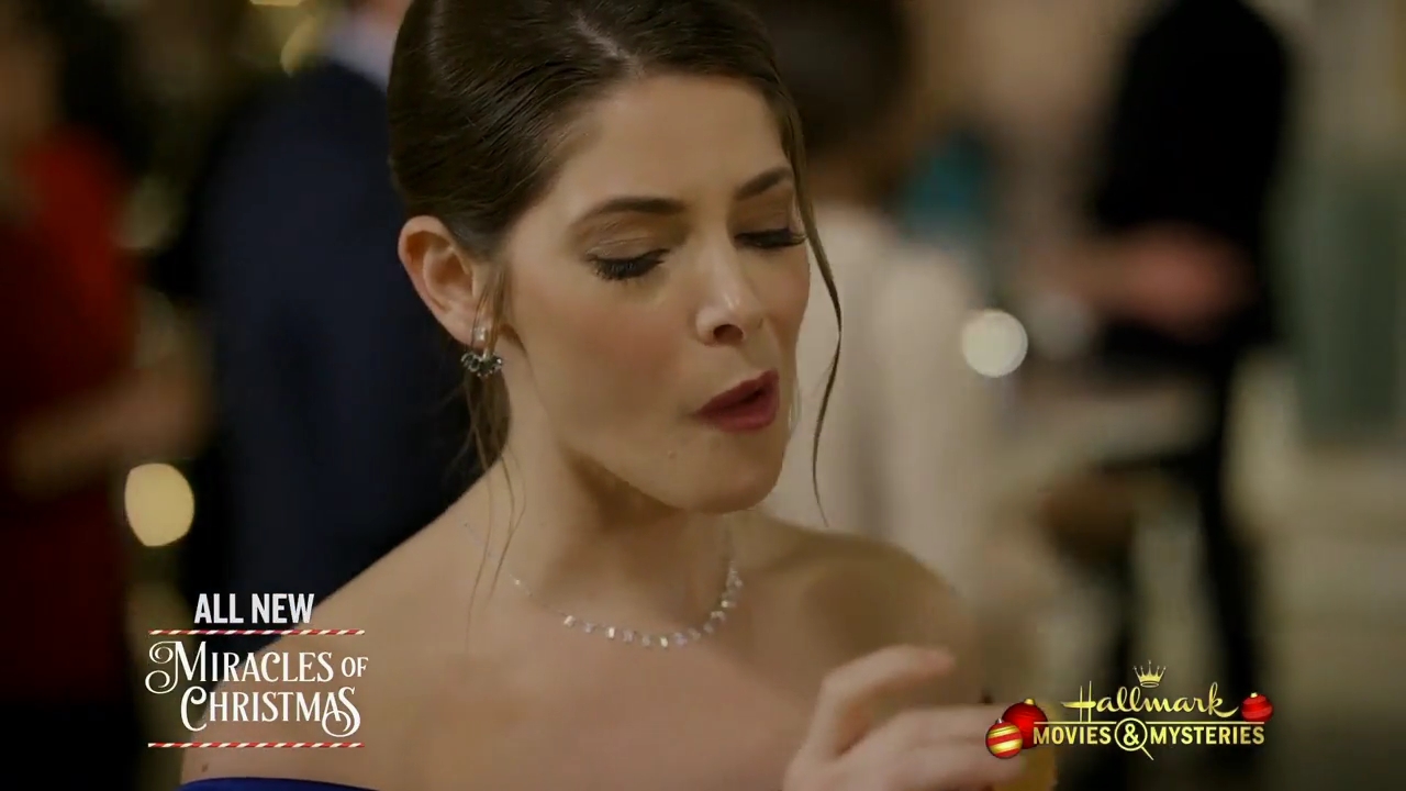 Ashley-Greene-dot-nl_ChristmasOnMyMind1017.jpg Ashley-Greene-dot-nl_ChristmasOnMyMind1017.jpg