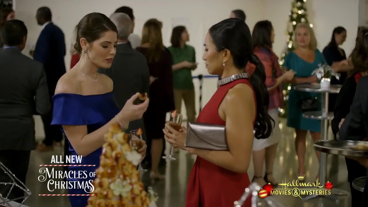 Ashley-Greene-dot-nl_ChristmasOnMyMind1019.jpg Ashley-Greene-dot-nl_ChristmasOnMyMind1019.jpg