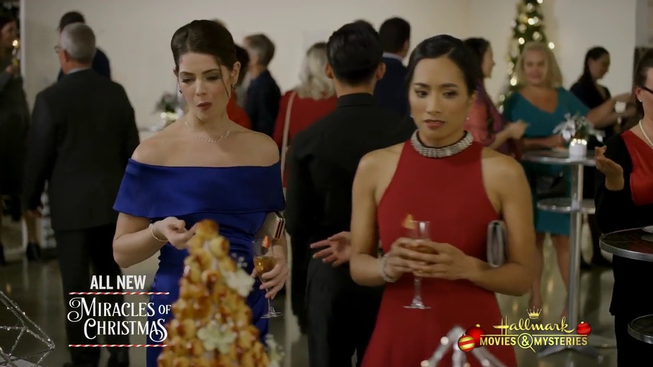 Ashley-Greene-dot-nl_ChristmasOnMyMind1022.jpg Ashley-Greene-dot-nl_ChristmasOnMyMind1022.jpg