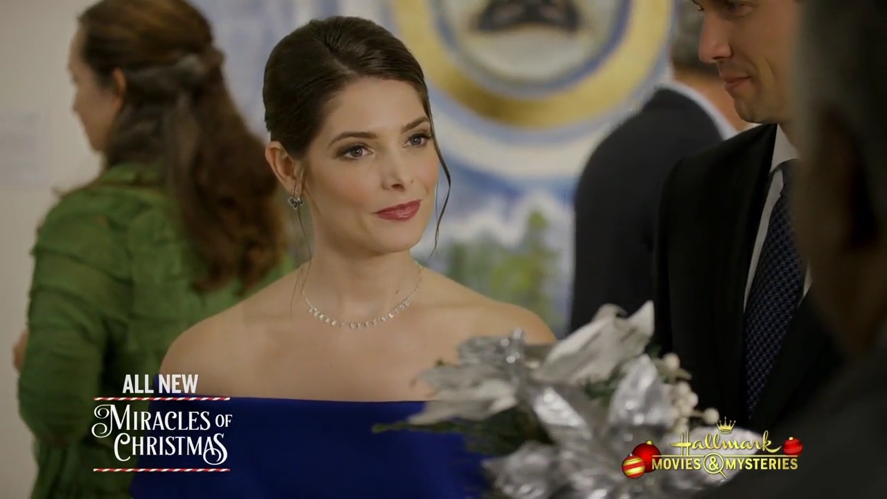 Ashley-Greene-dot-nl_ChristmasOnMyMind1047.jpg Ashley-Greene-dot-nl_ChristmasOnMyMind1047.jpg