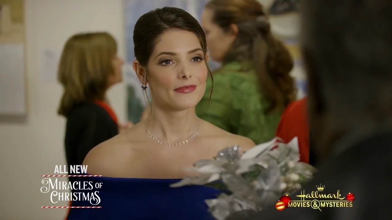 Ashley-Greene-dot-nl_ChristmasOnMyMind1060.jpg