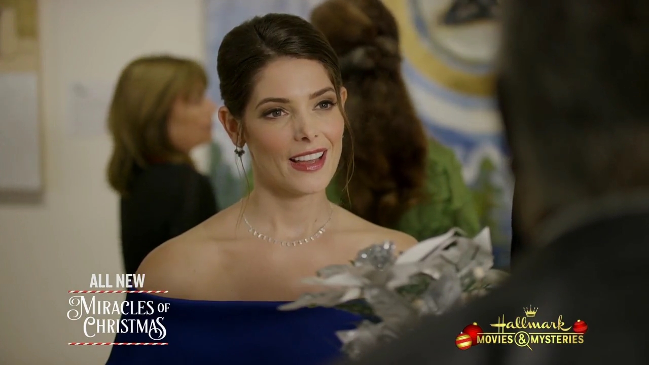 Ashley-Greene-dot-nl_ChristmasOnMyMind1080.jpg
