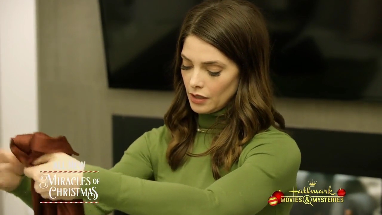 Ashley-Greene-dot-nl_ChristmasOnMyMind1102.jpg Ashley-Greene-dot-nl_ChristmasOnMyMind1102.jpg