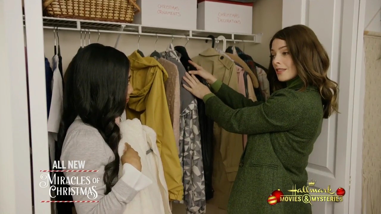 Ashley-Greene-dot-nl_ChristmasOnMyMind1337.jpg Ashley-Greene-dot-nl_ChristmasOnMyMind1337.jpg