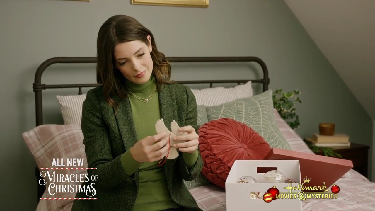 Ashley-Greene-dot-nl_ChristmasOnMyMind1368.jpg Ashley-Greene-dot-nl_ChristmasOnMyMind1368.jpg