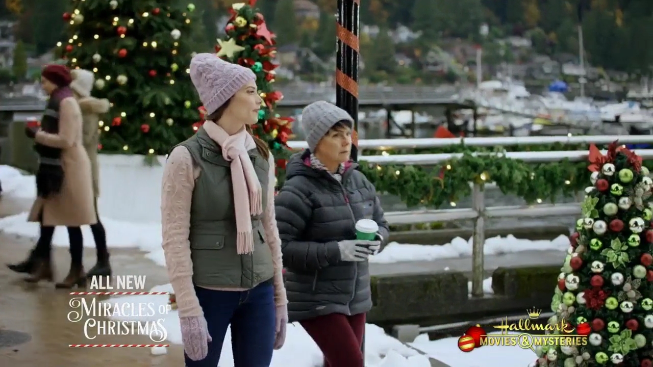 Ashley-Greene-dot-nl_ChristmasOnMyMind1427.jpg Ashley-Greene-dot-nl_ChristmasOnMyMind1427.jpg