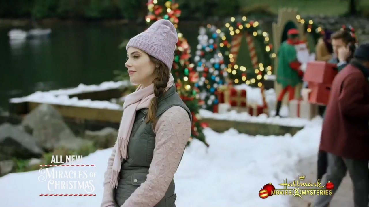 Ashley-Greene-dot-nl_ChristmasOnMyMind1431.jpg