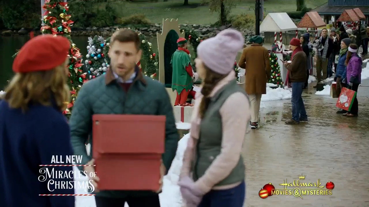 Ashley-Greene-dot-nl_ChristmasOnMyMind1493.jpg Ashley-Greene-dot-nl_ChristmasOnMyMind1493.jpg