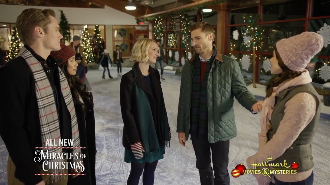 Ashley-Greene-dot-nl_ChristmasOnMyMind1612.jpg Ashley-Greene-dot-nl_ChristmasOnMyMind1612.jpg