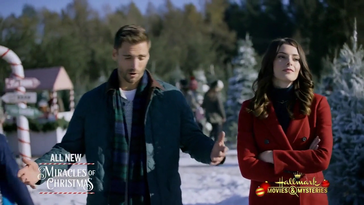 Ashley-Greene-dot-nl_ChristmasOnMyMind1903.jpg Ashley-Greene-dot-nl_ChristmasOnMyMind1903.jpg