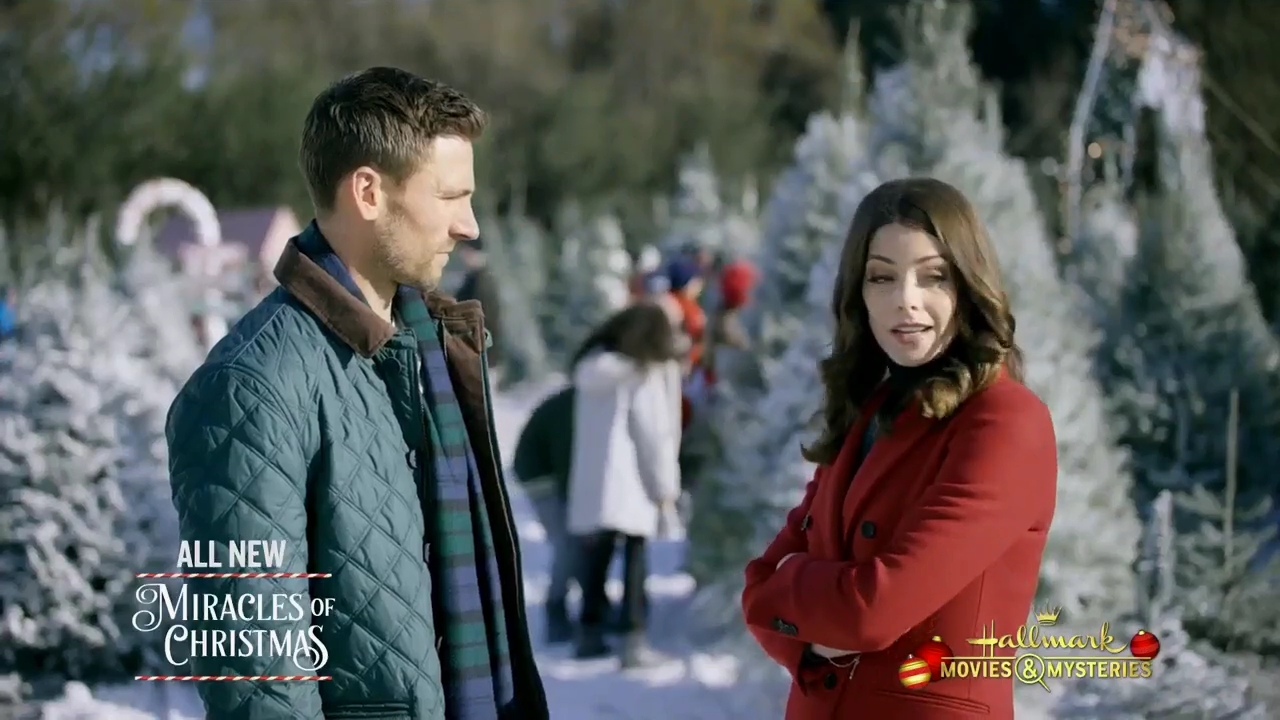 Ashley-Greene-dot-nl_ChristmasOnMyMind1979.jpg Ashley-Greene-dot-nl_ChristmasOnMyMind1979.jpg