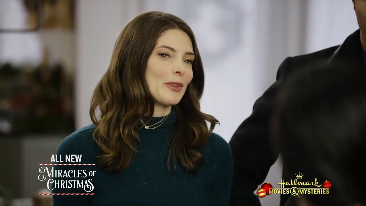 Ashley-Greene-dot-nl_ChristmasOnMyMind2244.jpg Ashley-Greene-dot-nl_ChristmasOnMyMind2244.jpg