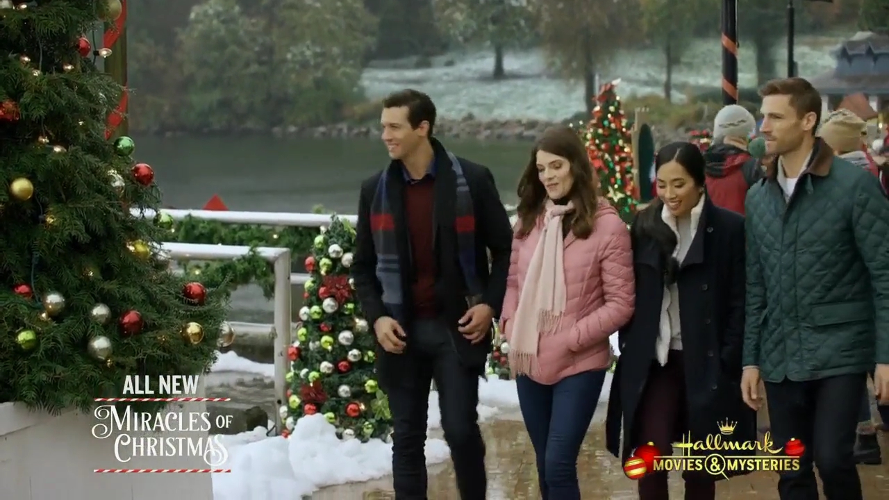 Ashley-Greene-dot-nl_ChristmasOnMyMind2360.jpg Ashley-Greene-dot-nl_ChristmasOnMyMind2360.jpg