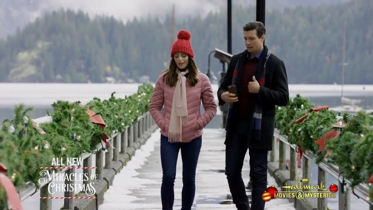 Ashley-Greene-dot-nl_ChristmasOnMyMind2472.jpg Ashley-Greene-dot-nl_ChristmasOnMyMind2472.jpg