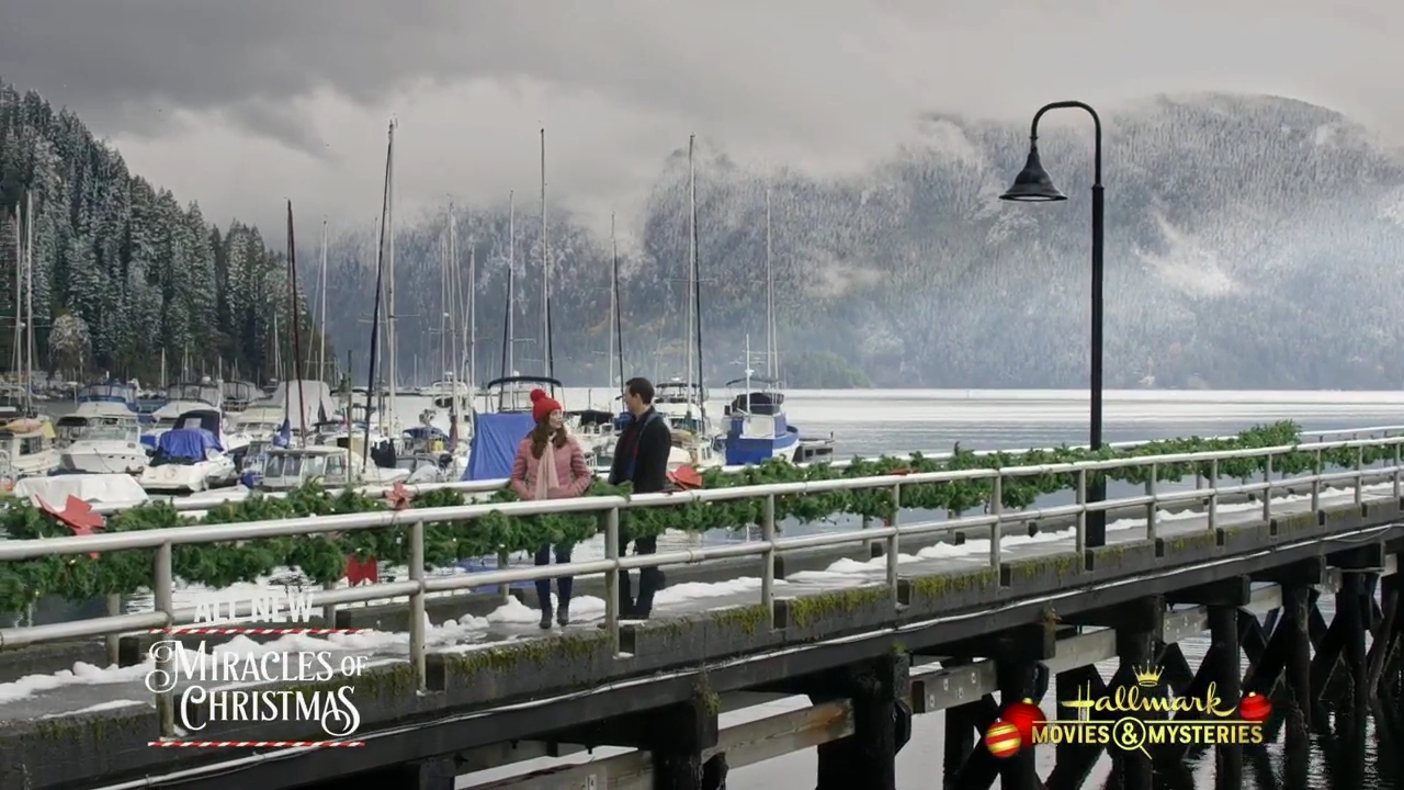 Ashley-Greene-dot-nl_ChristmasOnMyMind2476.jpg Ashley-Greene-dot-nl_ChristmasOnMyMind2476.jpg