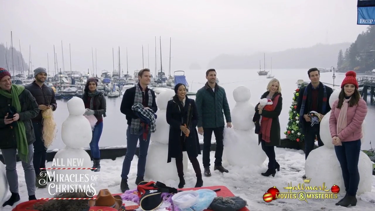 Ashley-Greene-dot-nl_ChristmasOnMyMind2523.jpg Ashley-Greene-dot-nl_ChristmasOnMyMind2523.jpg