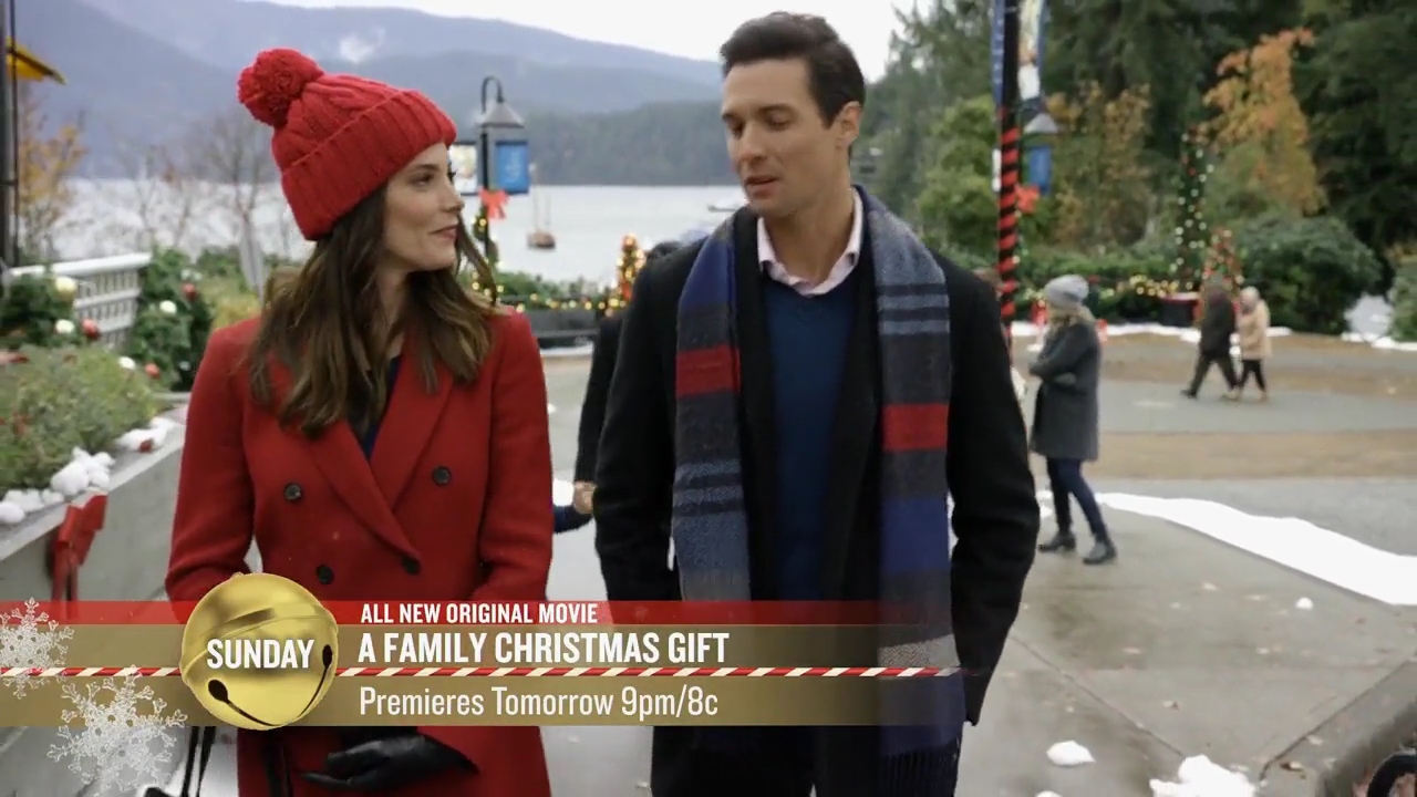 Ashley-Greene-dot-nl_ChristmasOnMyMind2699.jpg Ashley-Greene-dot-nl_ChristmasOnMyMind2699.jpg