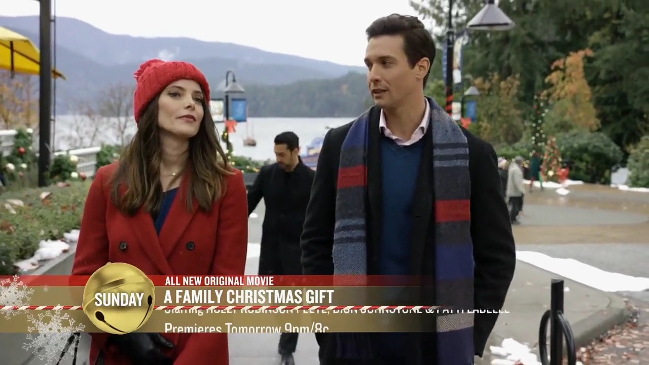 Ashley-Greene-dot-nl_ChristmasOnMyMind2701.jpg Ashley-Greene-dot-nl_ChristmasOnMyMind2701.jpg