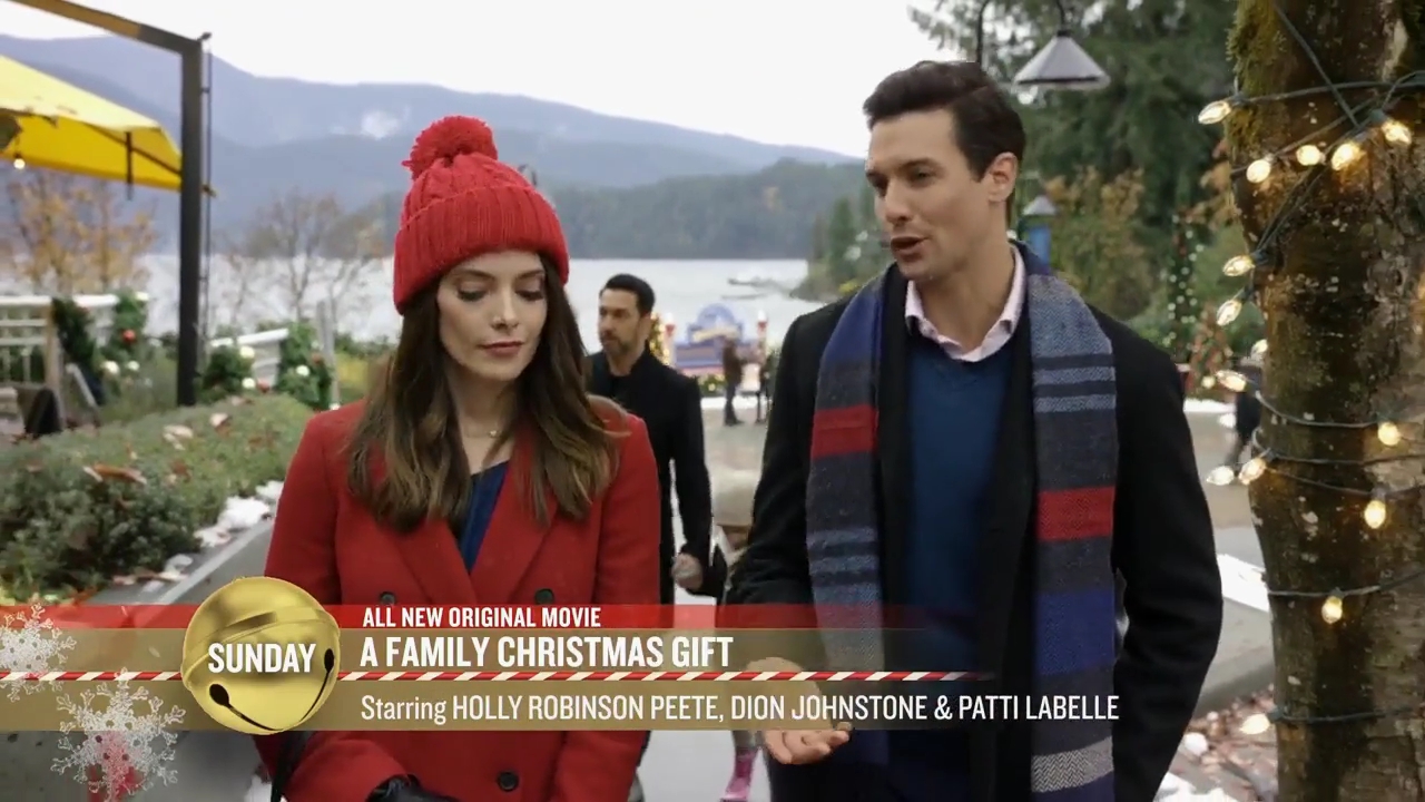 Ashley-Greene-dot-nl_ChristmasOnMyMind2703.jpg Ashley-Greene-dot-nl_ChristmasOnMyMind2703.jpg