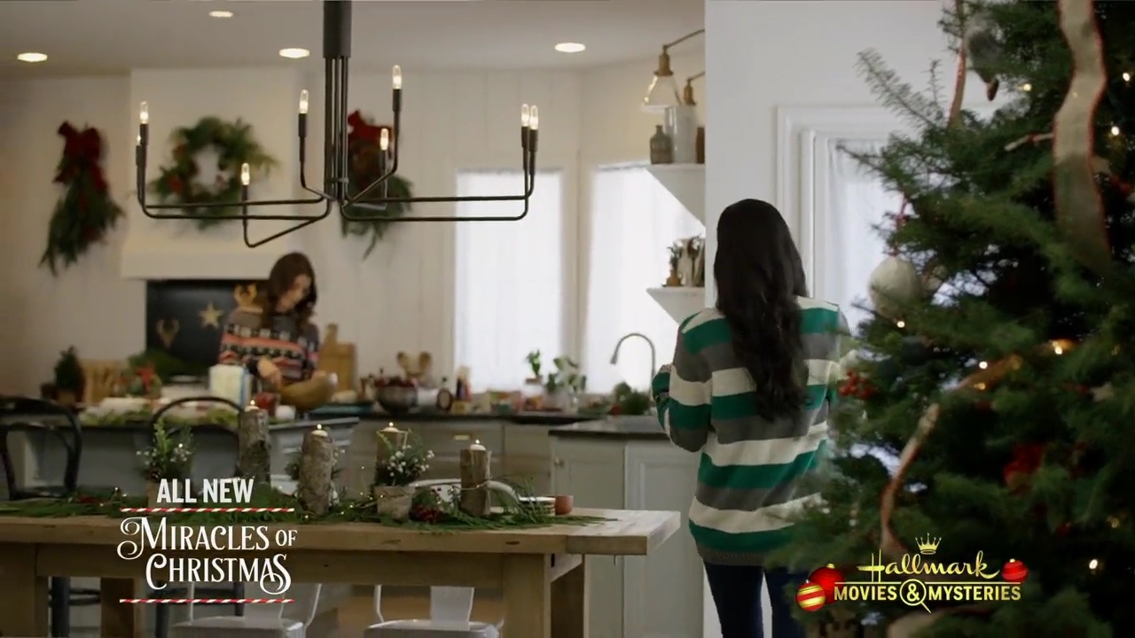 Ashley-Greene-dot-nl_ChristmasOnMyMind2824.jpg Ashley-Greene-dot-nl_ChristmasOnMyMind2824.jpg