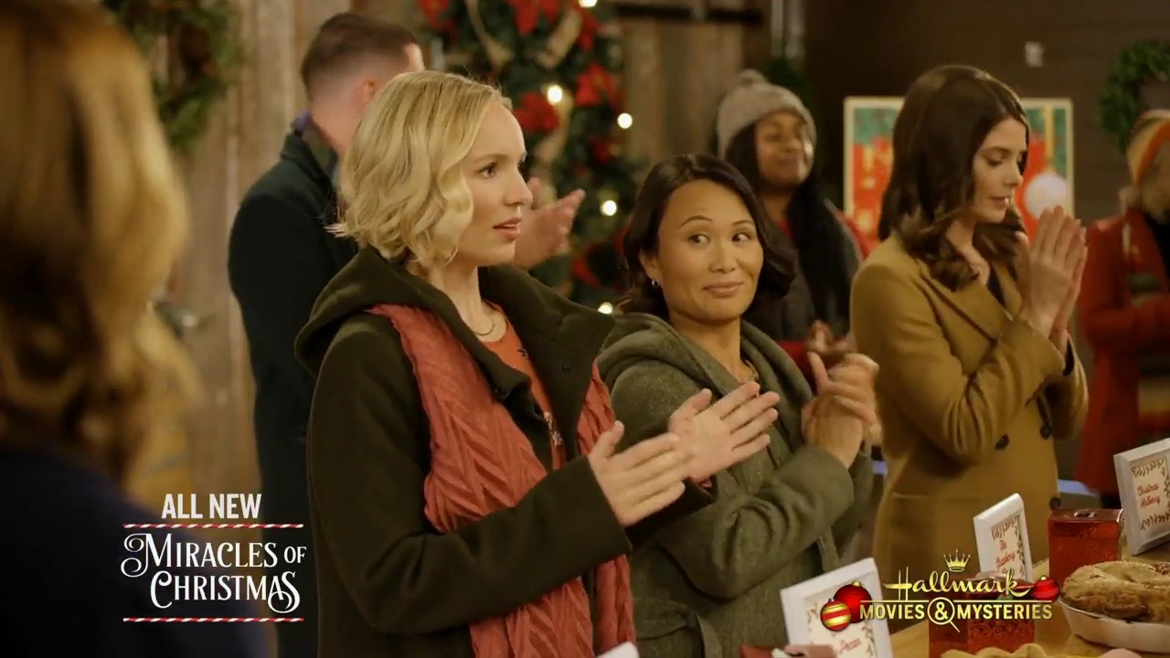 Ashley-Greene-dot-nl_ChristmasOnMyMind3005.jpg Ashley-Greene-dot-nl_ChristmasOnMyMind3005.jpg