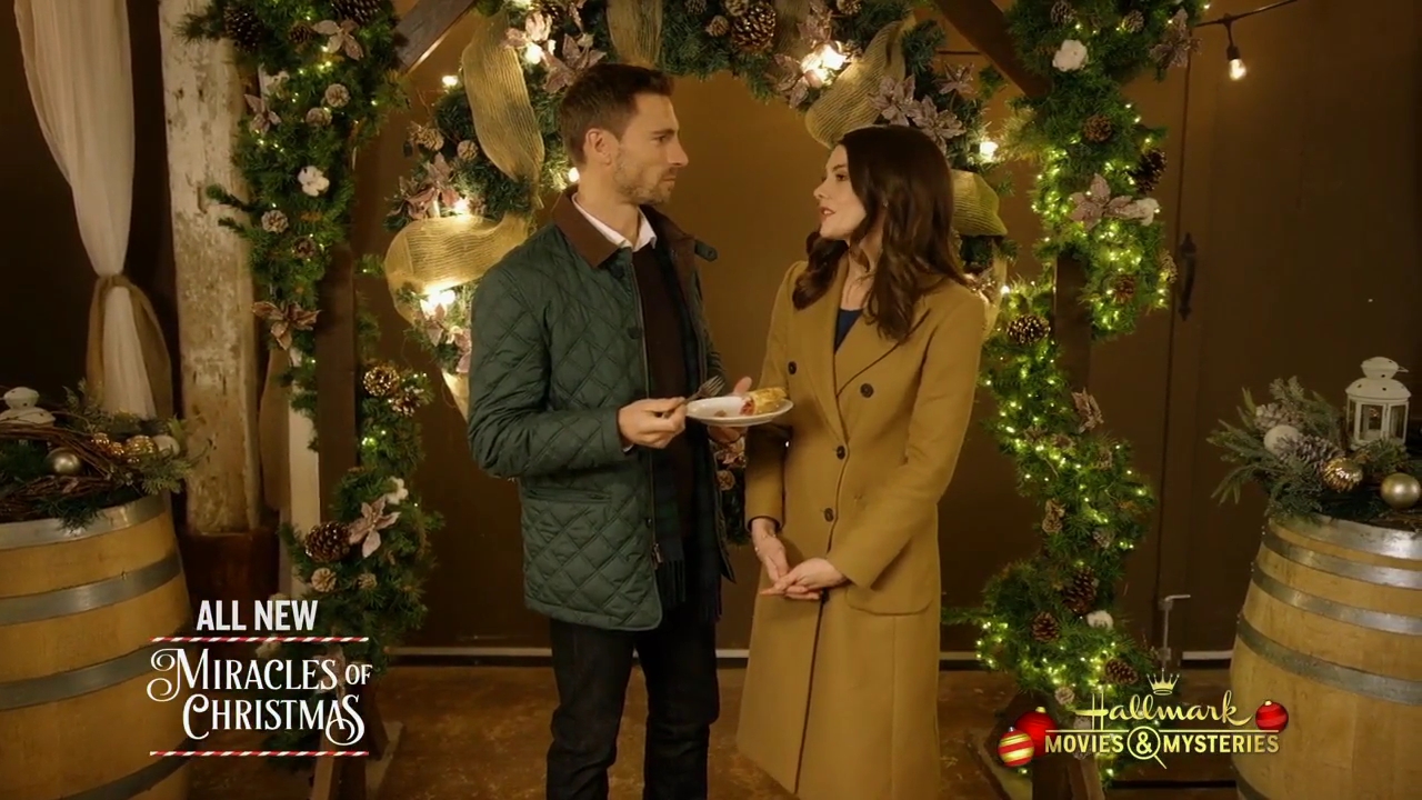 Ashley-Greene-dot-nl_ChristmasOnMyMind3050.jpg Ashley-Greene-dot-nl_ChristmasOnMyMind3050.jpg