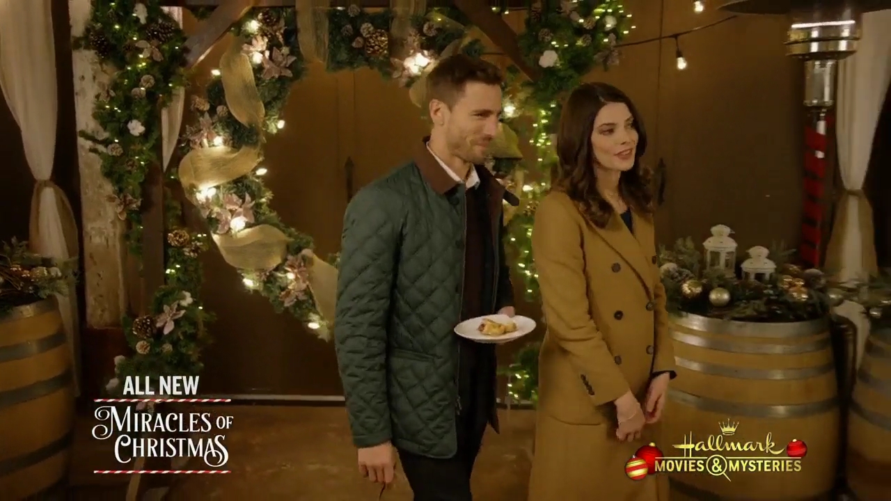 Ashley-Greene-dot-nl_ChristmasOnMyMind3083.jpg Ashley-Greene-dot-nl_ChristmasOnMyMind3083.jpg