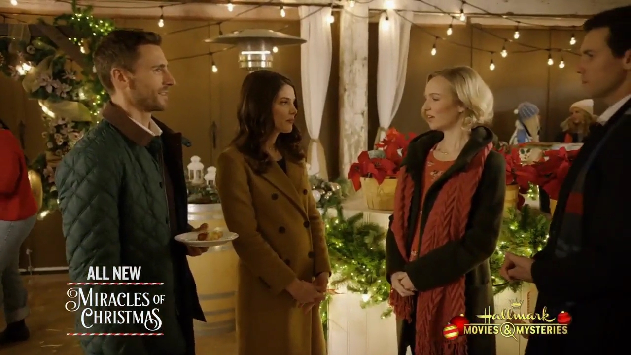 Ashley-Greene-dot-nl_ChristmasOnMyMind3087.jpg Ashley-Greene-dot-nl_ChristmasOnMyMind3087.jpg