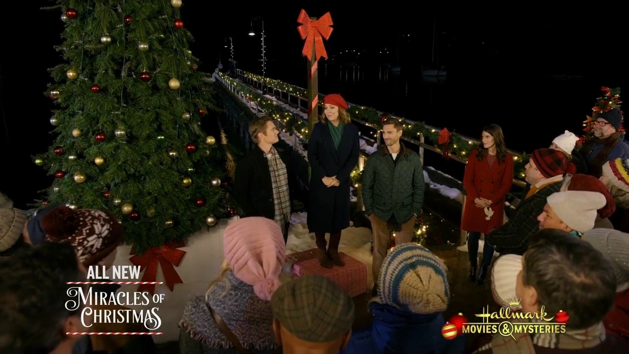 Ashley-Greene-dot-nl_ChristmasOnMyMind3594.jpg Ashley-Greene-dot-nl_ChristmasOnMyMind3594.jpg