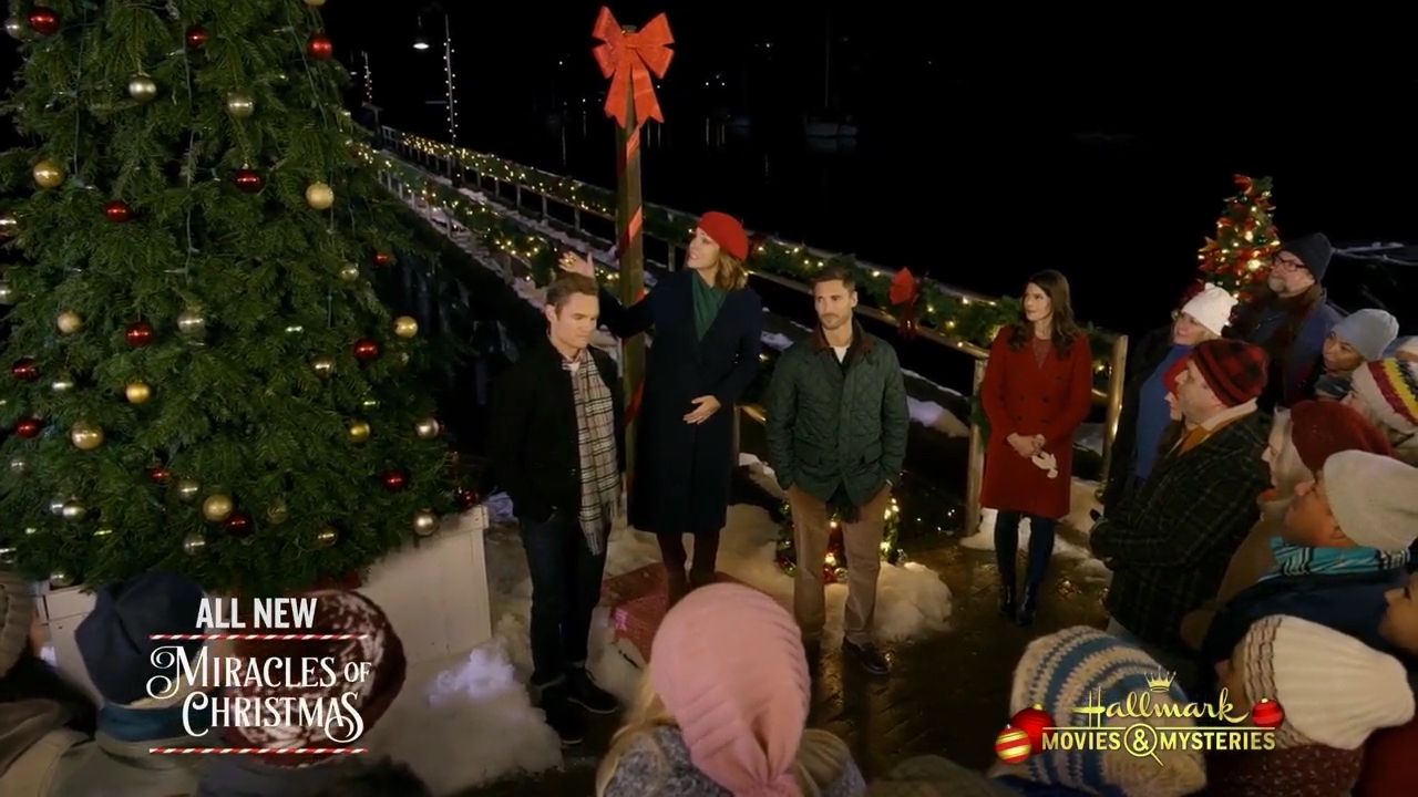 Ashley-Greene-dot-nl_ChristmasOnMyMind3599.jpg Ashley-Greene-dot-nl_ChristmasOnMyMind3599.jpg