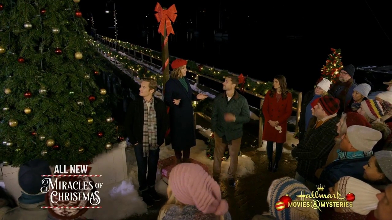 Ashley-Greene-dot-nl_ChristmasOnMyMind3614.jpg Ashley-Greene-dot-nl_ChristmasOnMyMind3614.jpg