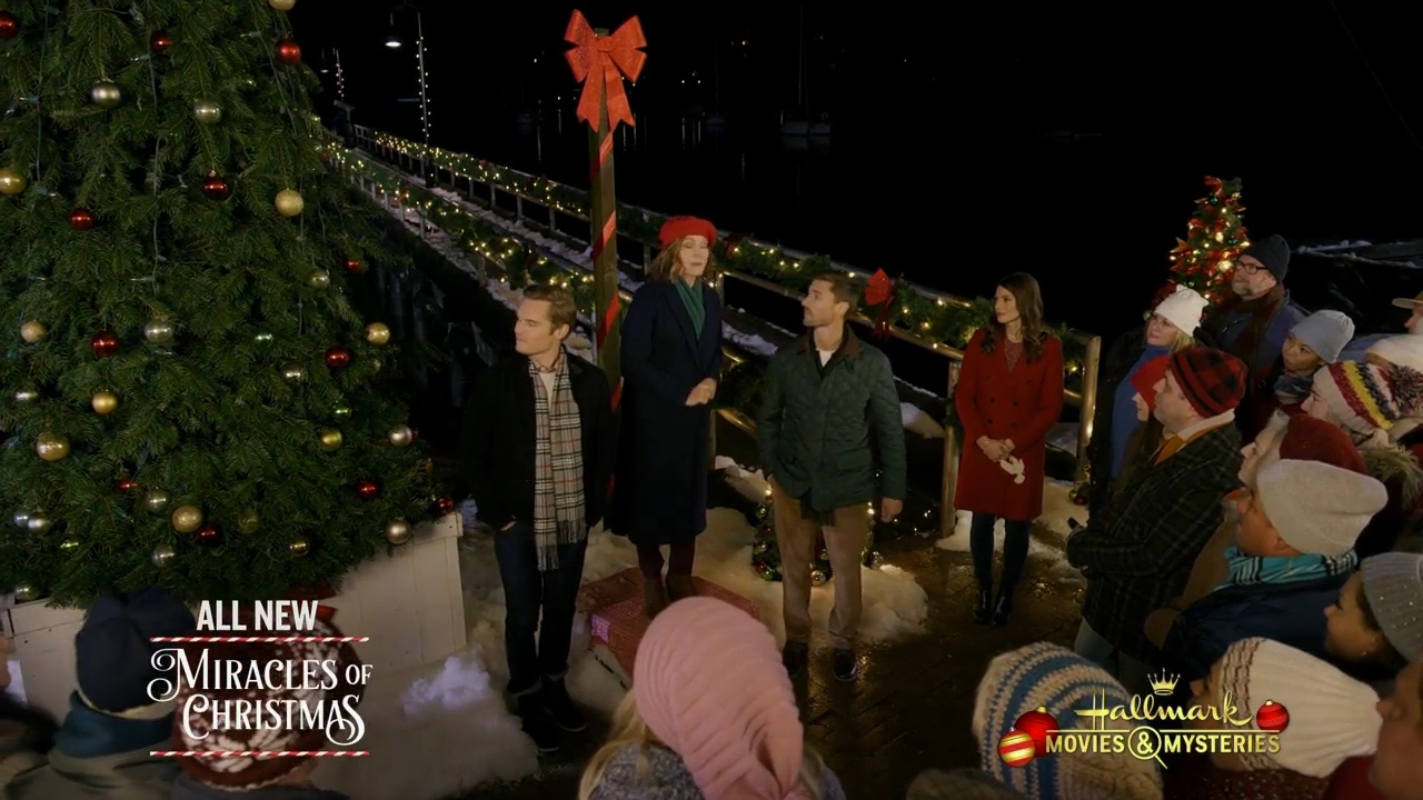 Ashley-Greene-dot-nl_ChristmasOnMyMind3616.jpg Ashley-Greene-dot-nl_ChristmasOnMyMind3616.jpg