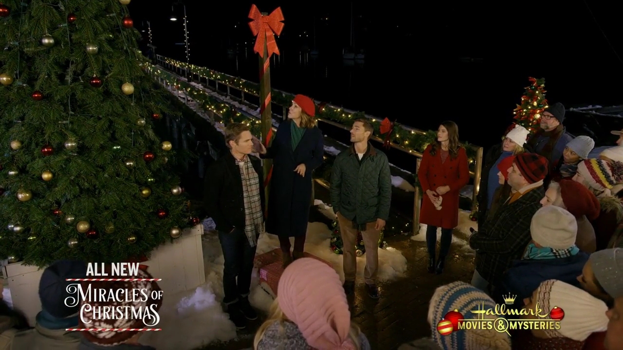 Ashley-Greene-dot-nl_ChristmasOnMyMind3618.jpg Ashley-Greene-dot-nl_ChristmasOnMyMind3618.jpg