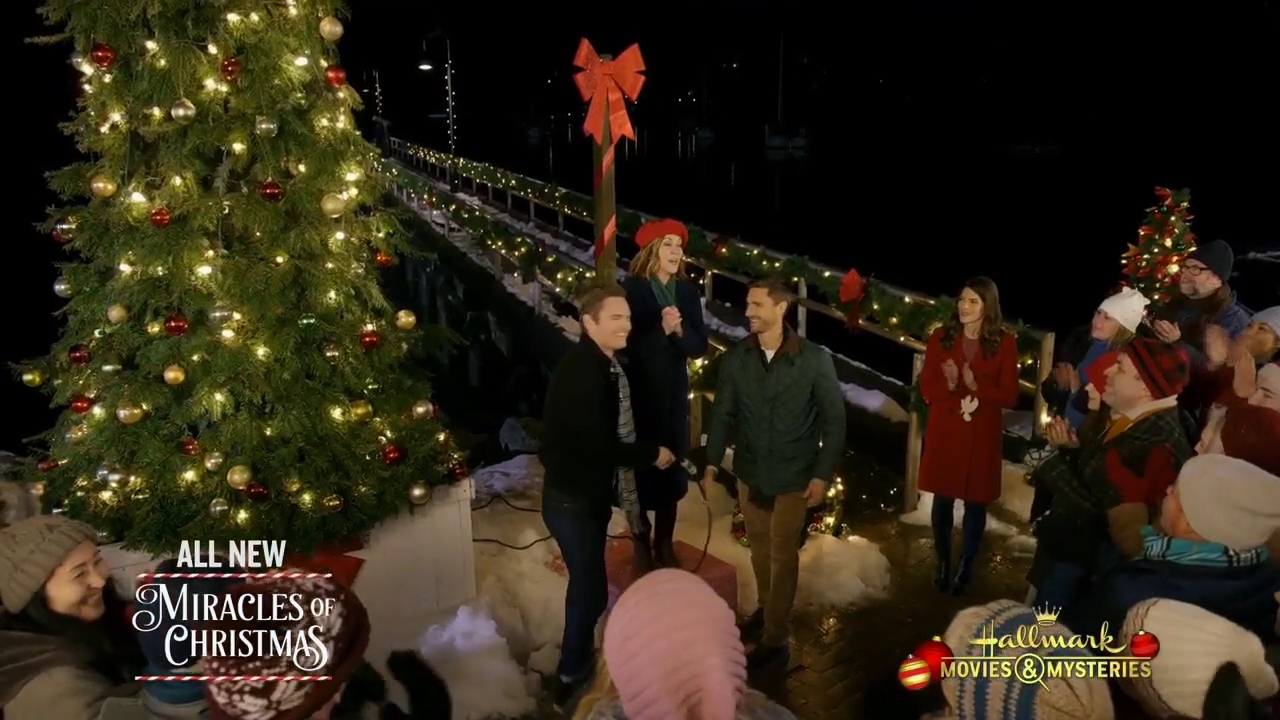 Ashley-Greene-dot-nl_ChristmasOnMyMind3631.jpg Ashley-Greene-dot-nl_ChristmasOnMyMind3631.jpg