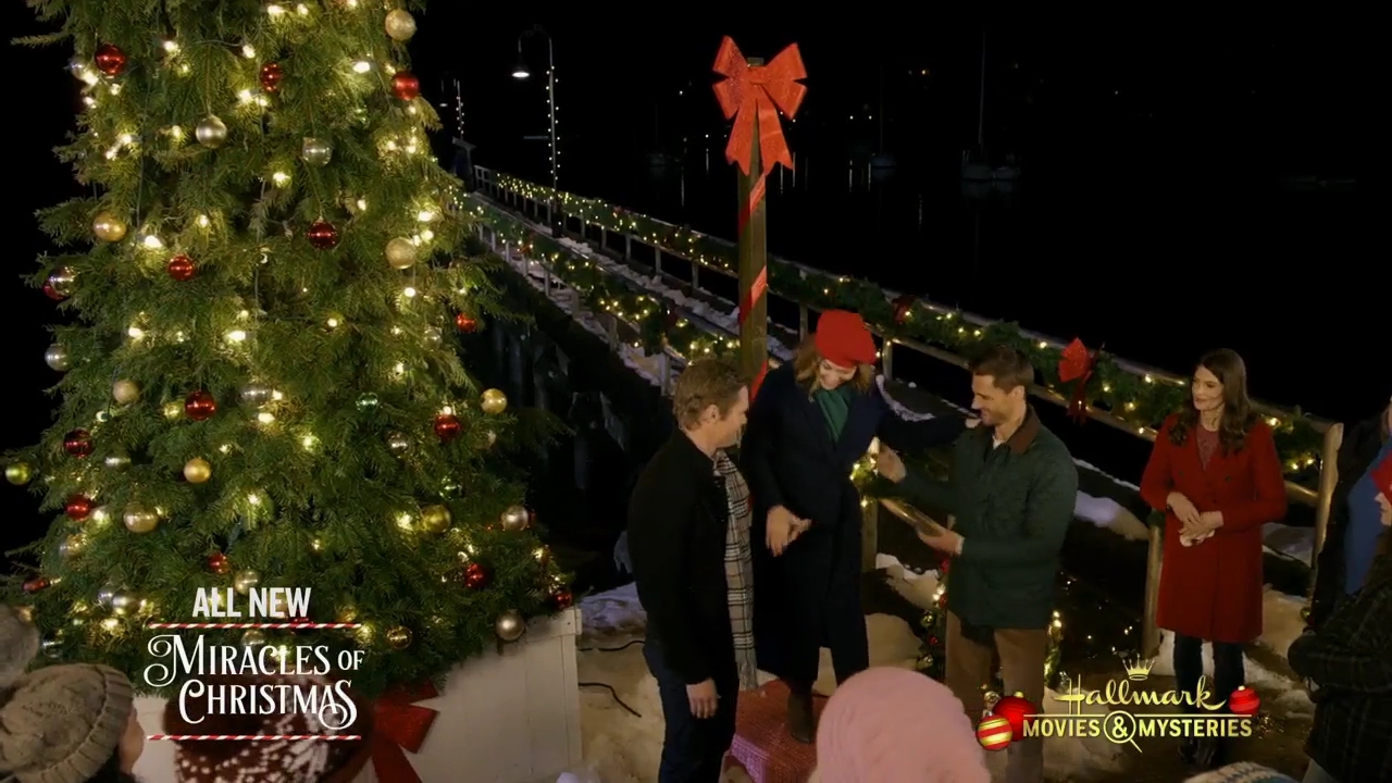 Ashley-Greene-dot-nl_ChristmasOnMyMind3637.jpg Ashley-Greene-dot-nl_ChristmasOnMyMind3637.jpg