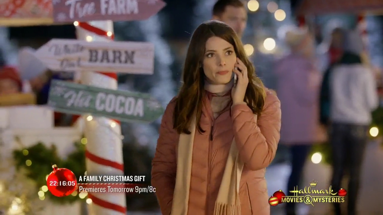 Ashley-Greene-dot-nl_ChristmasOnMyMind4191.jpg