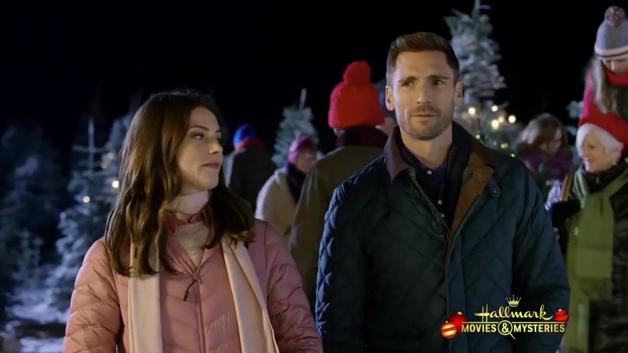 Ashley-Greene-dot-nl_ChristmasOnMyMind4248.jpg