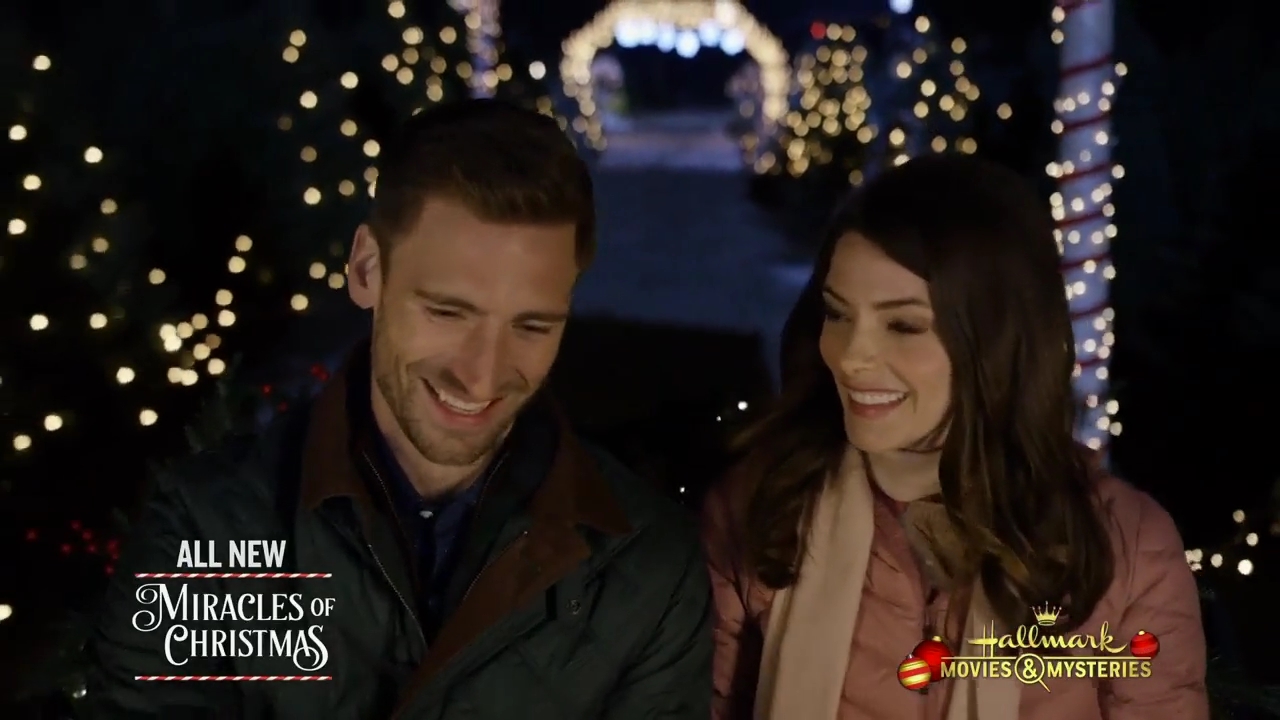 Ashley-Greene-dot-nl_ChristmasOnMyMind4341.jpg Ashley-Greene-dot-nl_ChristmasOnMyMind4341.jpg