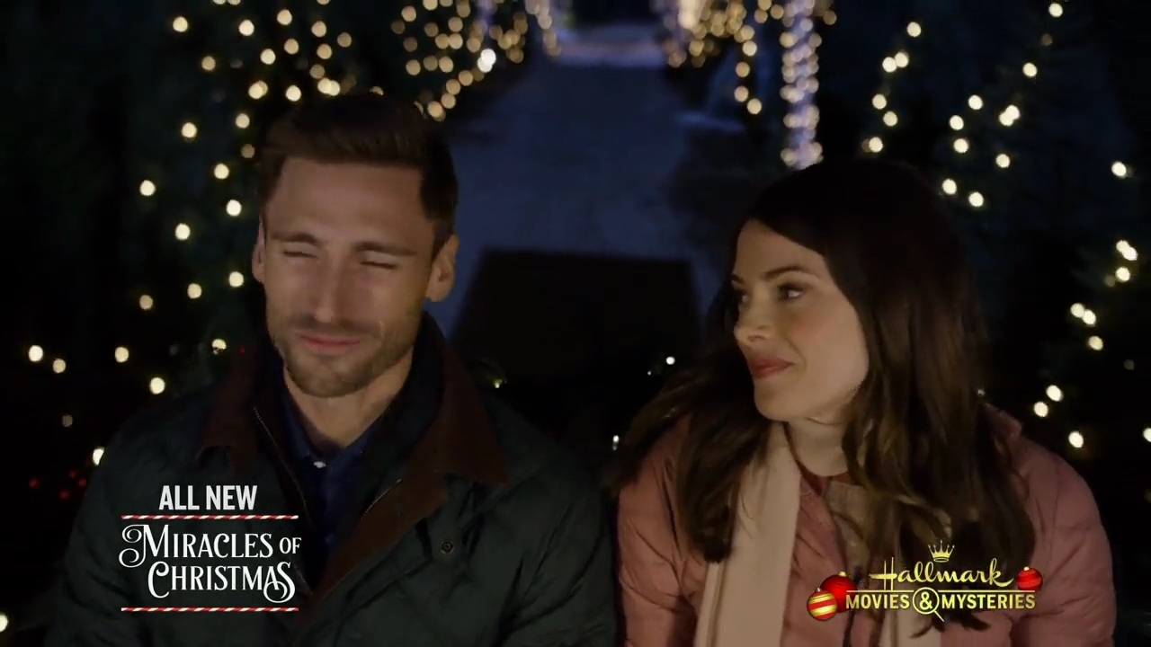 Ashley-Greene-dot-nl_ChristmasOnMyMind4345.jpg Ashley-Greene-dot-nl_ChristmasOnMyMind4345.jpg