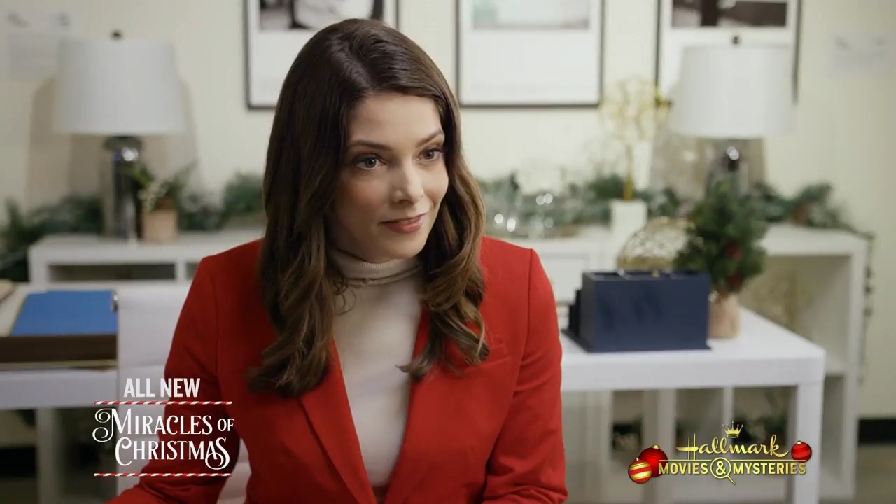 Ashley-Greene-dot-nl_ChristmasOnMyMind4777.jpg