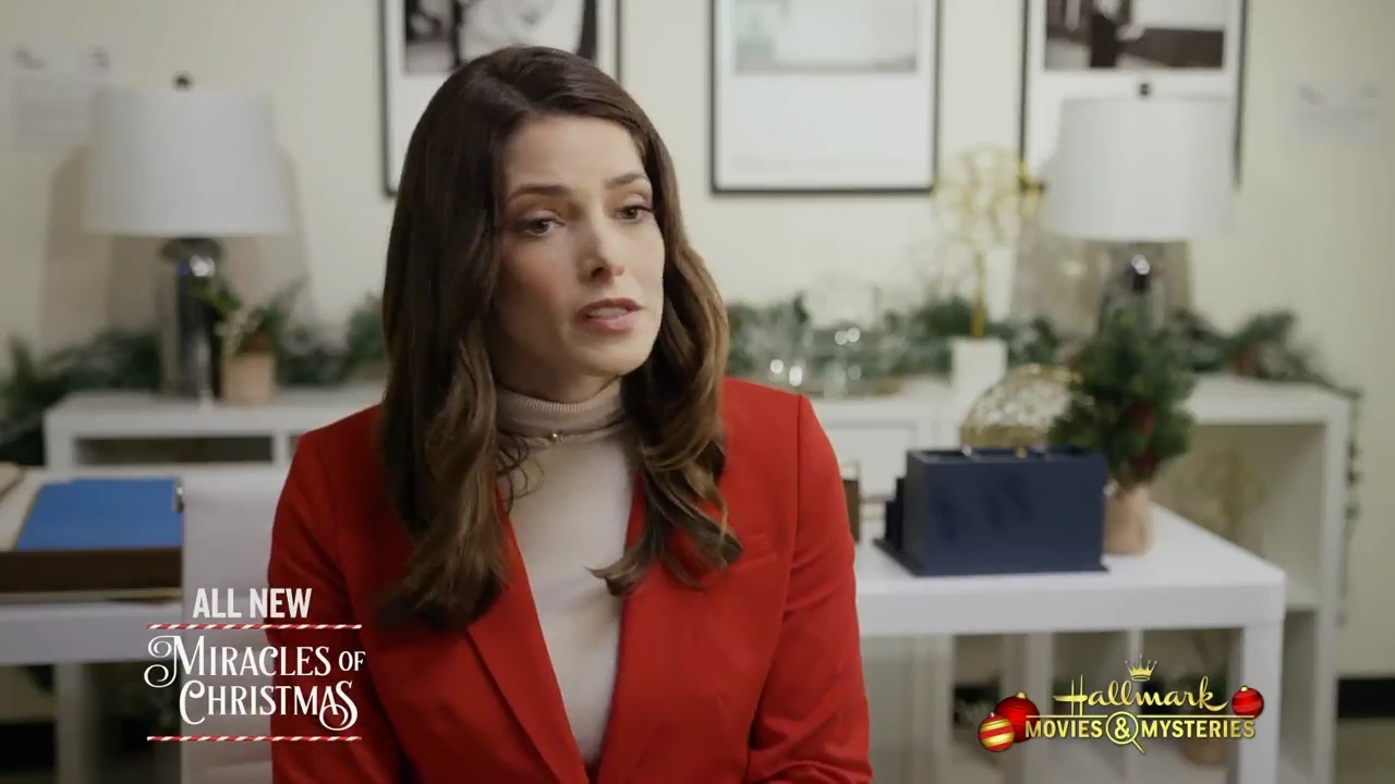 Ashley-Greene-dot-nl_ChristmasOnMyMind4789.jpg