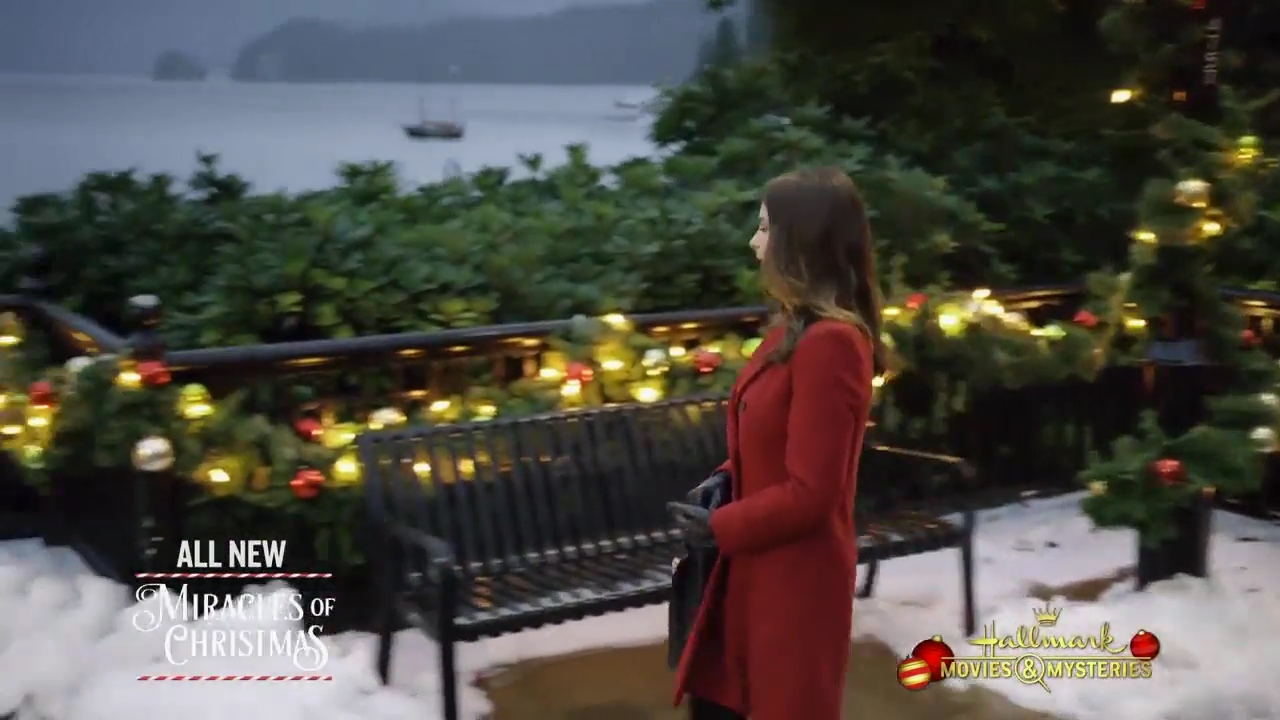Ashley-Greene-dot-nl_ChristmasOnMyMind4862.jpg