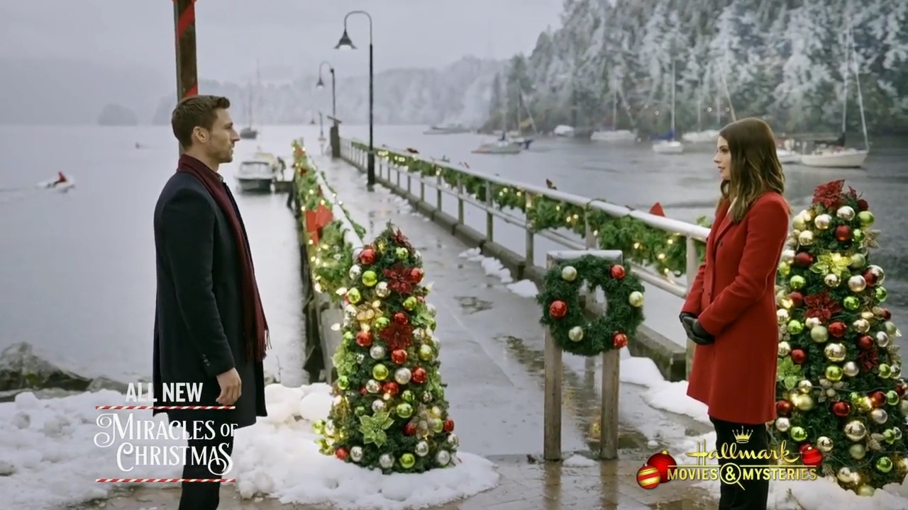 Ashley-Greene-dot-nl_ChristmasOnMyMind4920.jpg