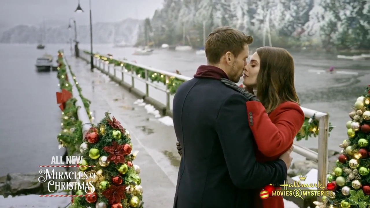 Ashley-Greene-dot-nl_ChristmasOnMyMind4946.jpg Ashley-Greene-dot-nl_ChristmasOnMyMind4946.jpg