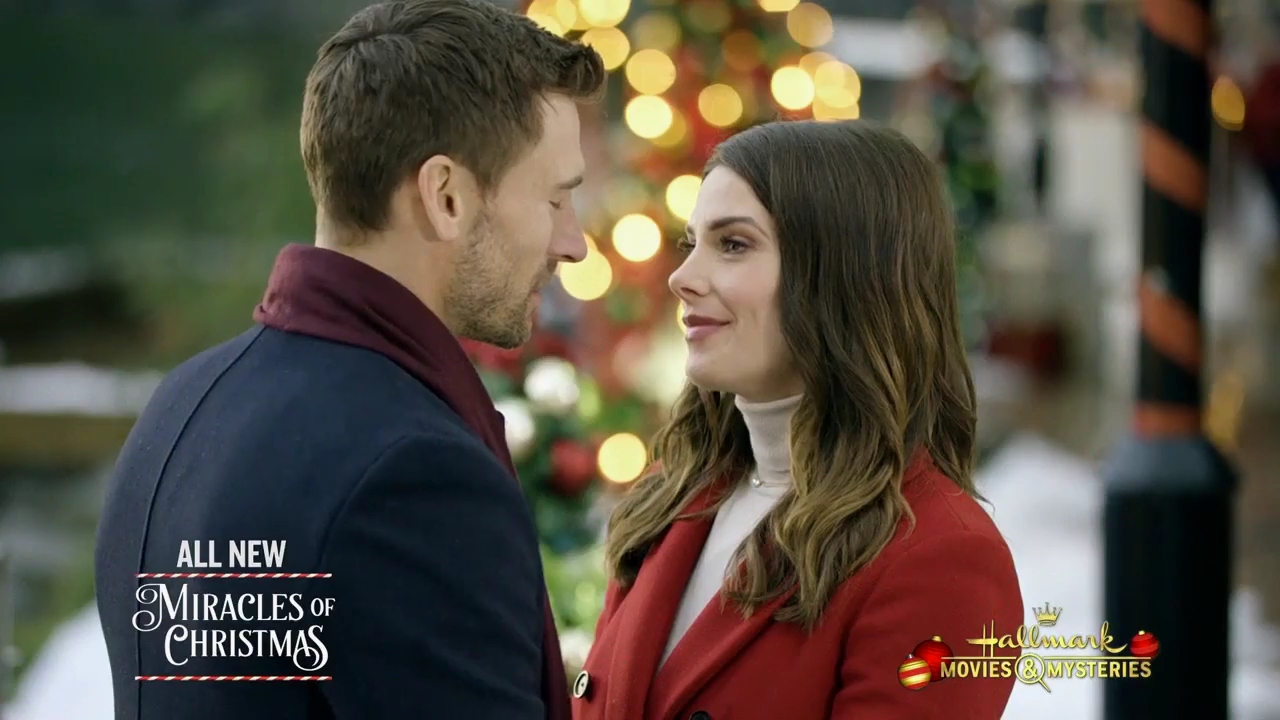 Ashley-Greene-dot-nl_ChristmasOnMyMind4968.jpg