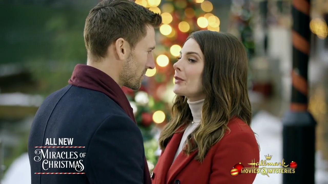 Ashley-Greene-dot-nl_ChristmasOnMyMind4975.jpg