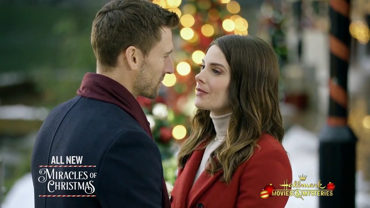 Ashley-Greene-dot-nl_ChristmasOnMyMind4976.jpg
