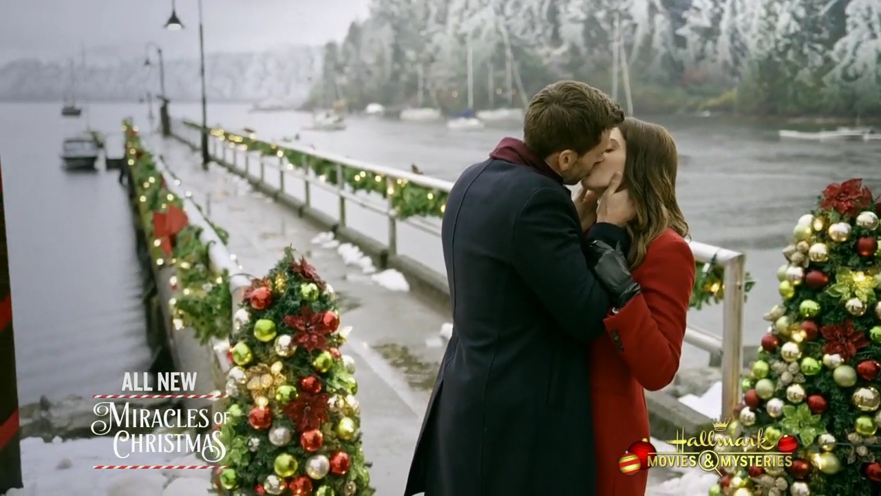 Ashley-Greene-dot-nl_ChristmasOnMyMind4991.jpg
