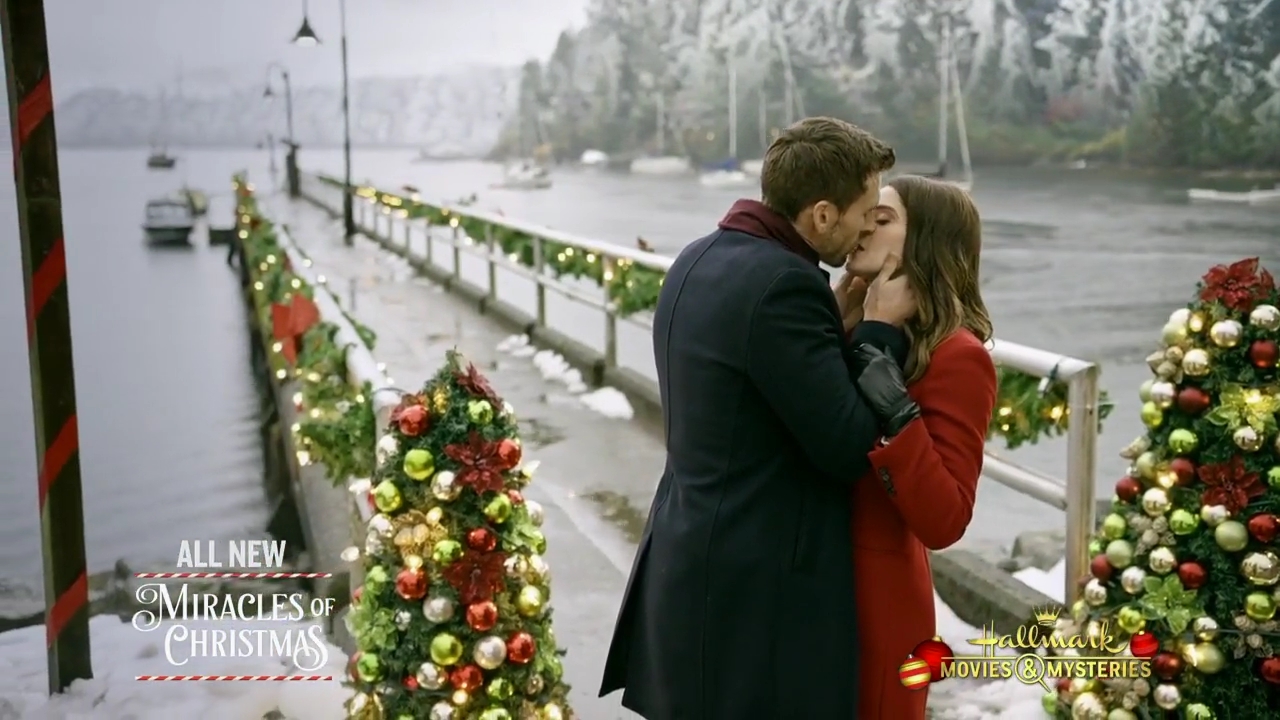Ashley-Greene-dot-nl_ChristmasOnMyMind4992.jpg