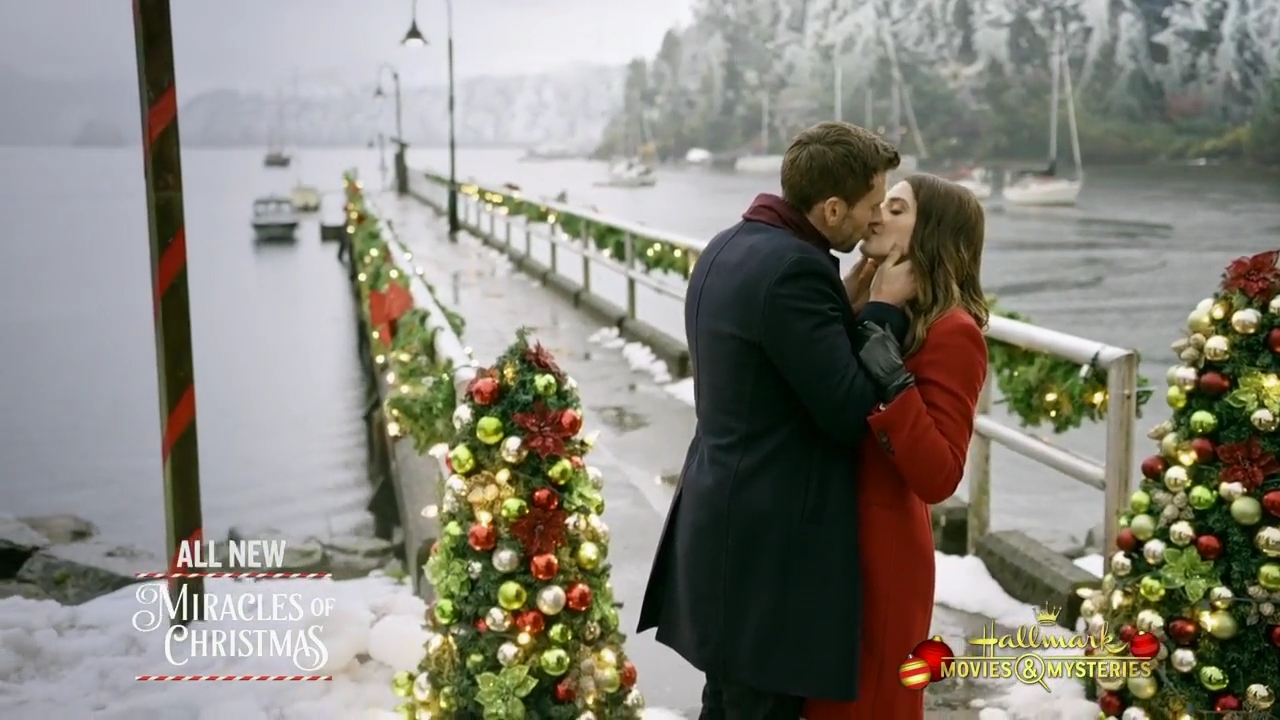 Ashley-Greene-dot-nl_ChristmasOnMyMind4994.jpg
